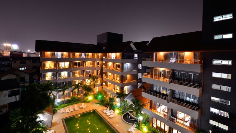 Hotel The 4*