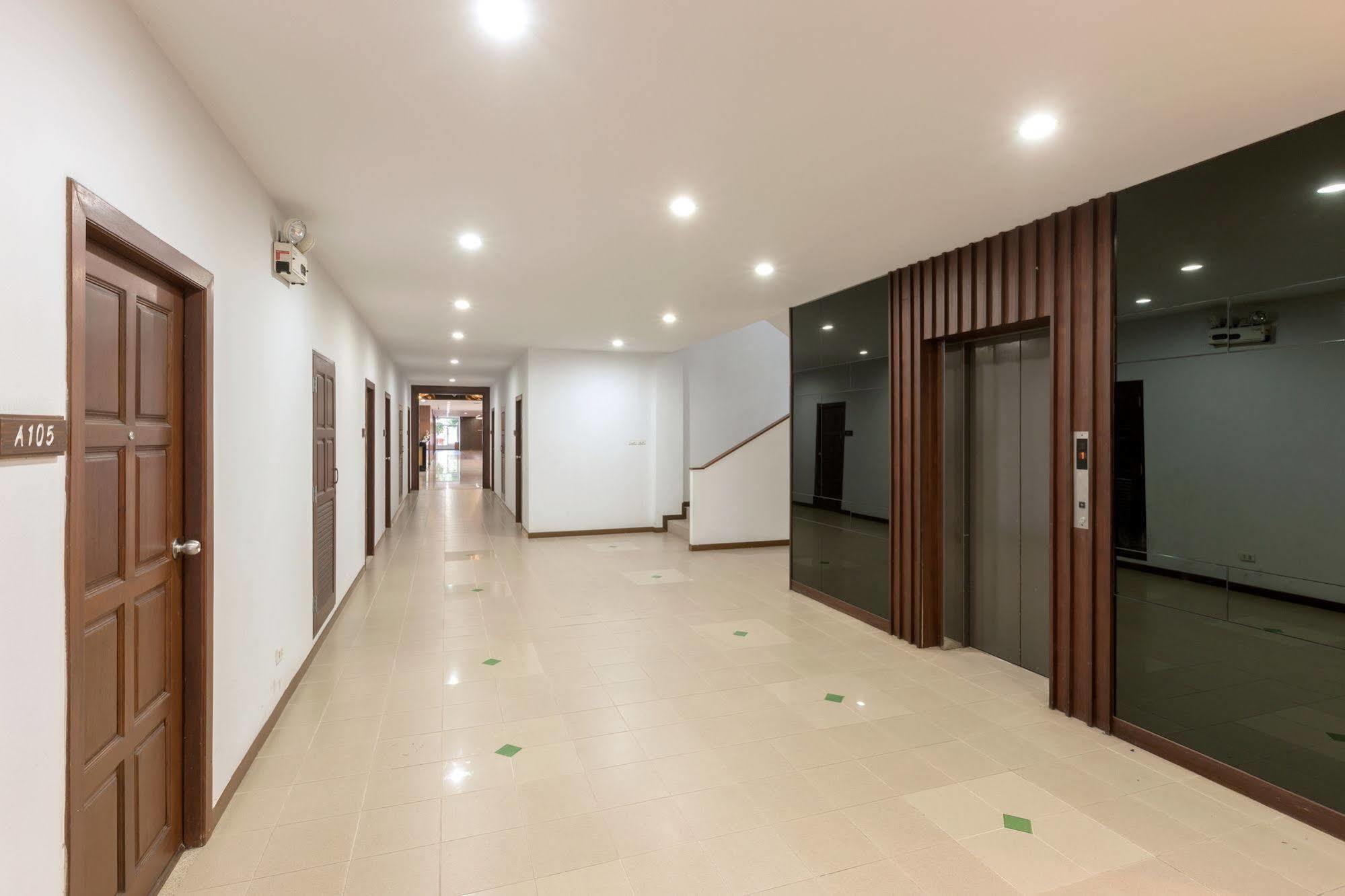 Holiday 4* Pattaya